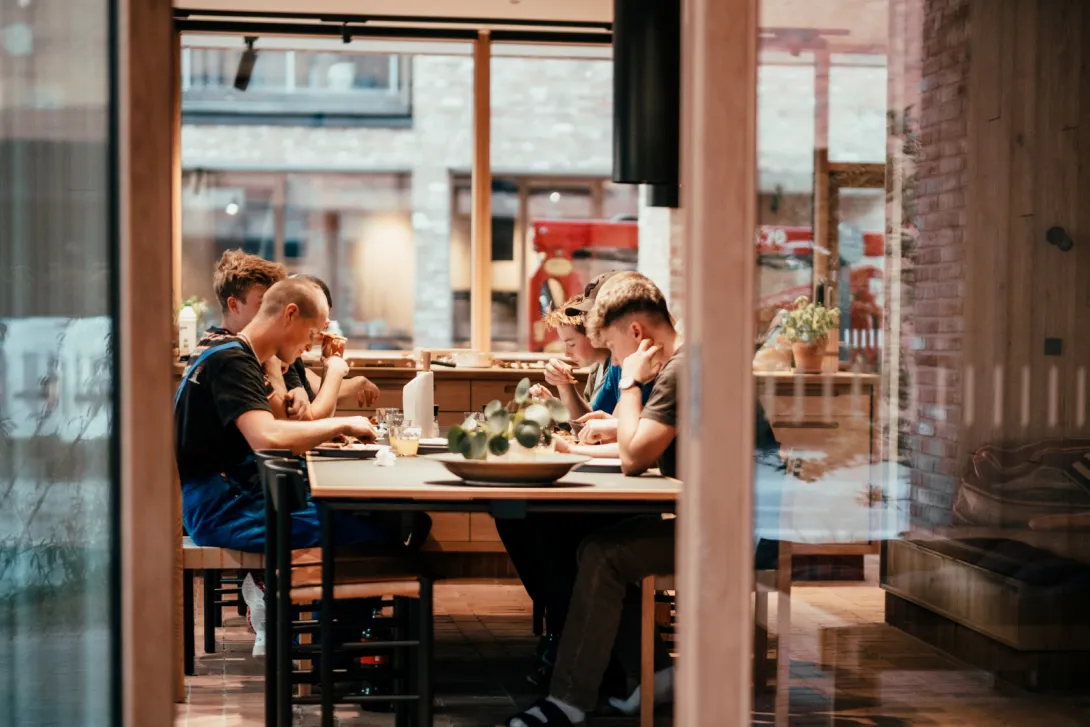 Beboere til fællesspisning